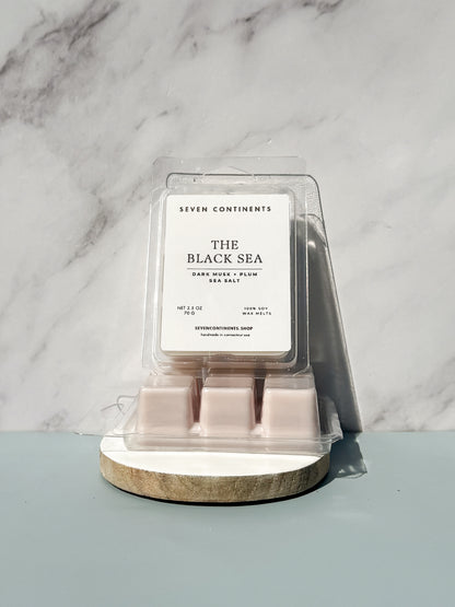 The Black Sea wax melts with rich coastal fragrance inspired by the Black Sea