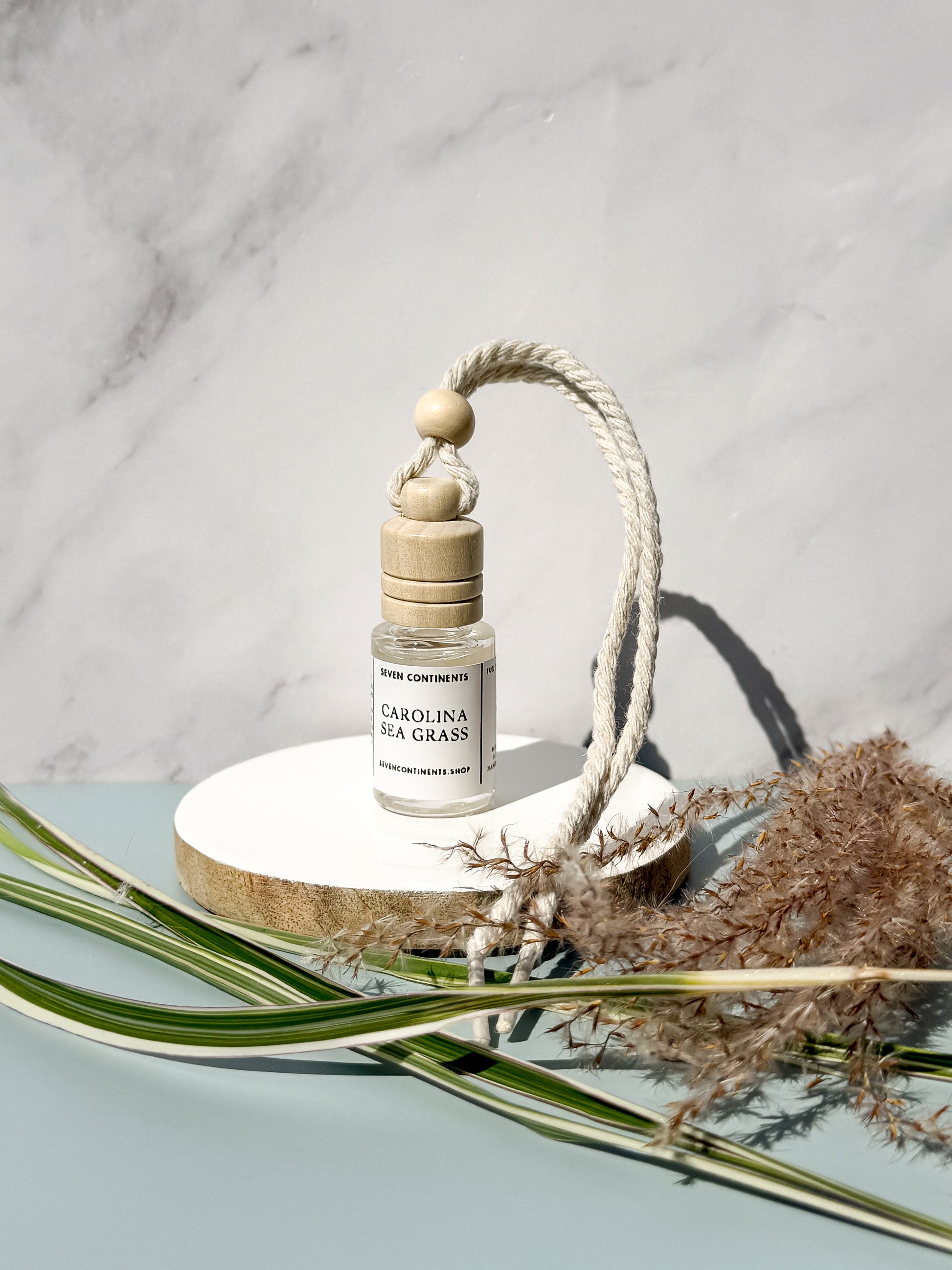 Carolina Sea Grass car diffuser with clean coastal fragrance and floral notes