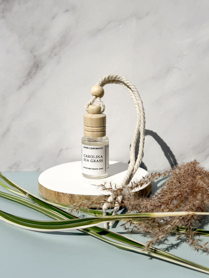 Carolina Sea Grass car diffuser with clean coastal fragrance and floral notes