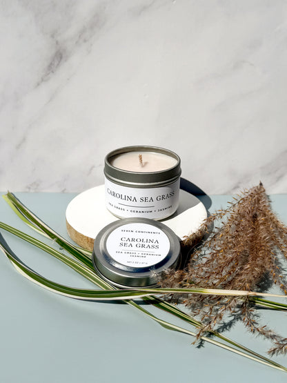 Mini Carolina Sea Grass candle with fresh sea grass and floral fragrance